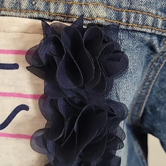 Refashioned denim jacket Paris - Picture 3 of 5